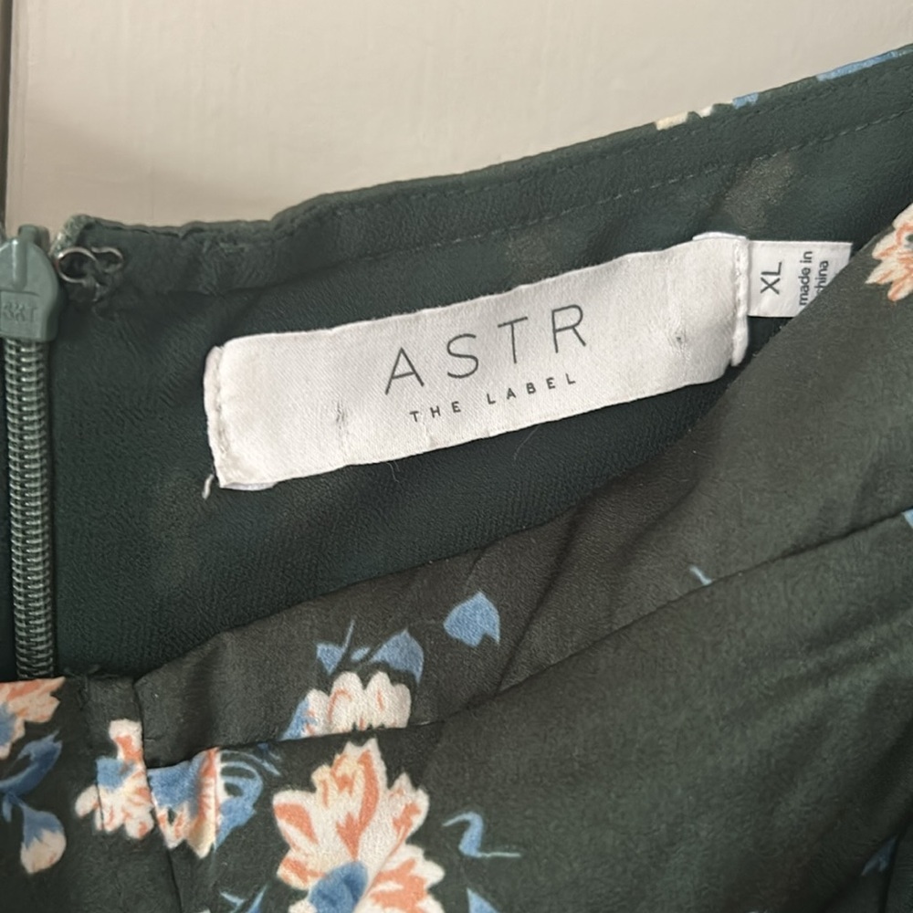 🎀 ASTR THE LABEL green floral satin milk maid dress XL Euc - Picture 6 of 13